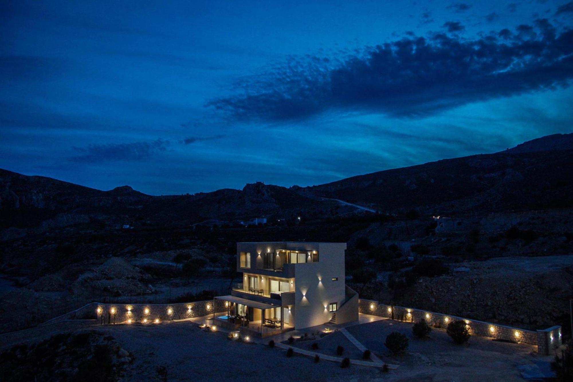Aquamarine Luxury Suites Archangelos  Buitenkant foto