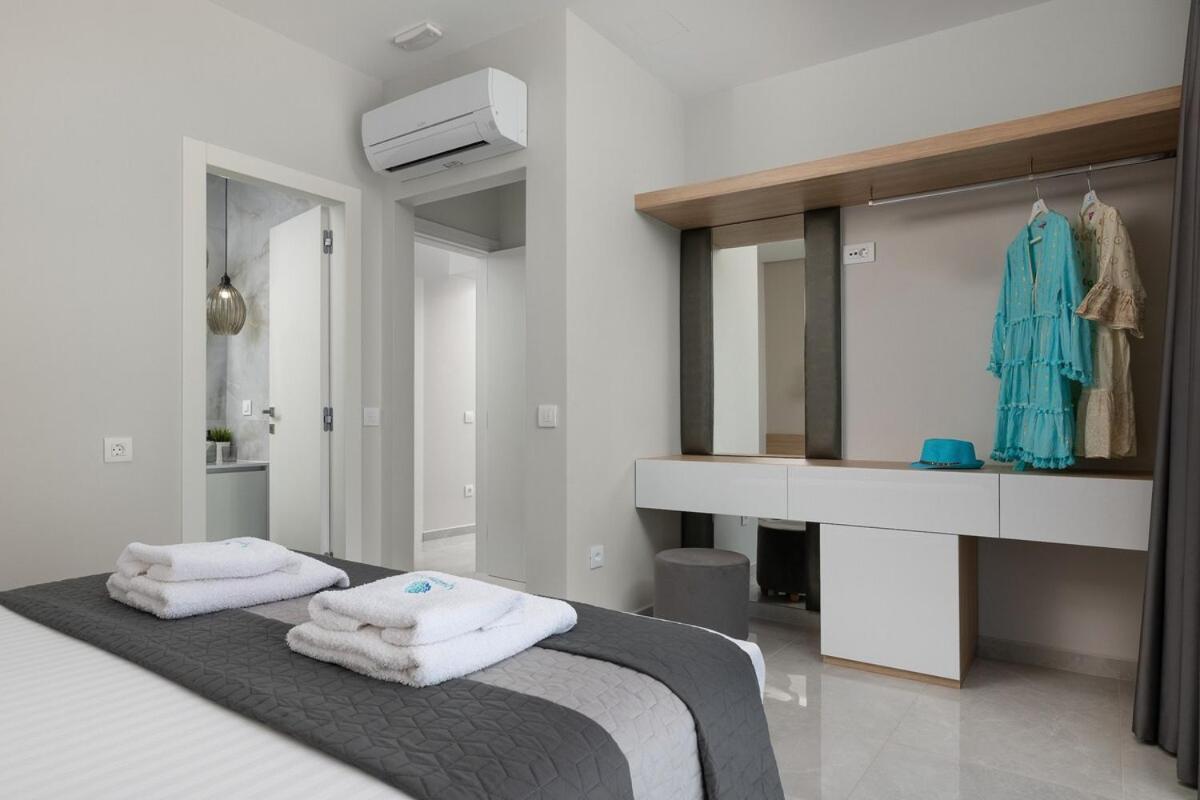 Aquamarine Luxury Suites Archangelos  Buitenkant foto