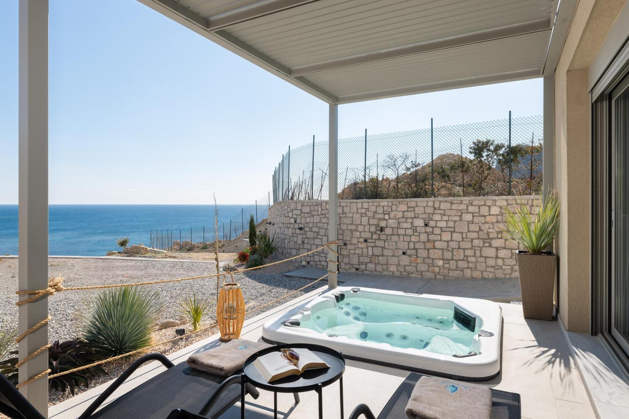 Aquamarine Luxury Suites Archangelos  Buitenkant foto